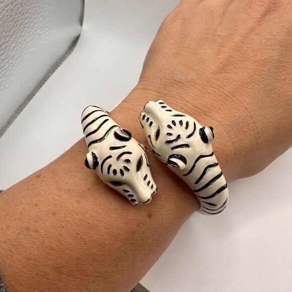 RARE Vintage KJL flawless condition white tiger watch clamp cuff bracelet! - Picture 9 of 11